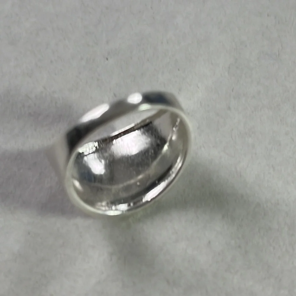Sterling silver concave band ring size 7 high polished finish - Picture 2 of 5